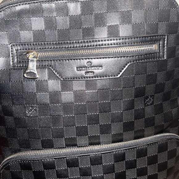 BLACK LV backpack only used once it was and Christmas gift price is negotiable - Picture 5 of 5